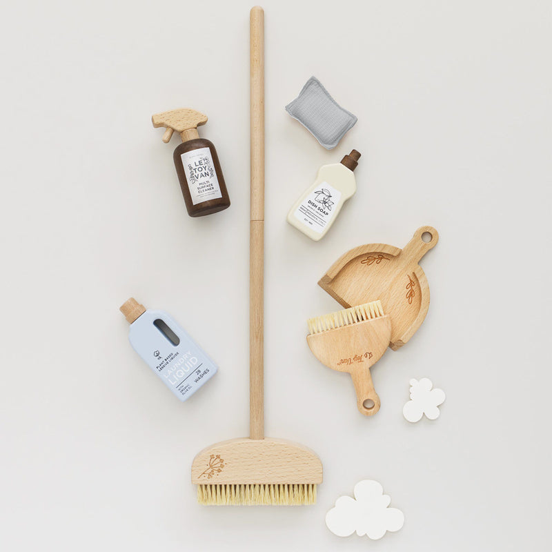 Le Toy Van Wooden Toy Cleaning Set Le Toy Van Pretend Play at Little Earth Nest Eco Shop Le Toy Van Wooden Toy Cleaning Set Geelong Online Store Australia